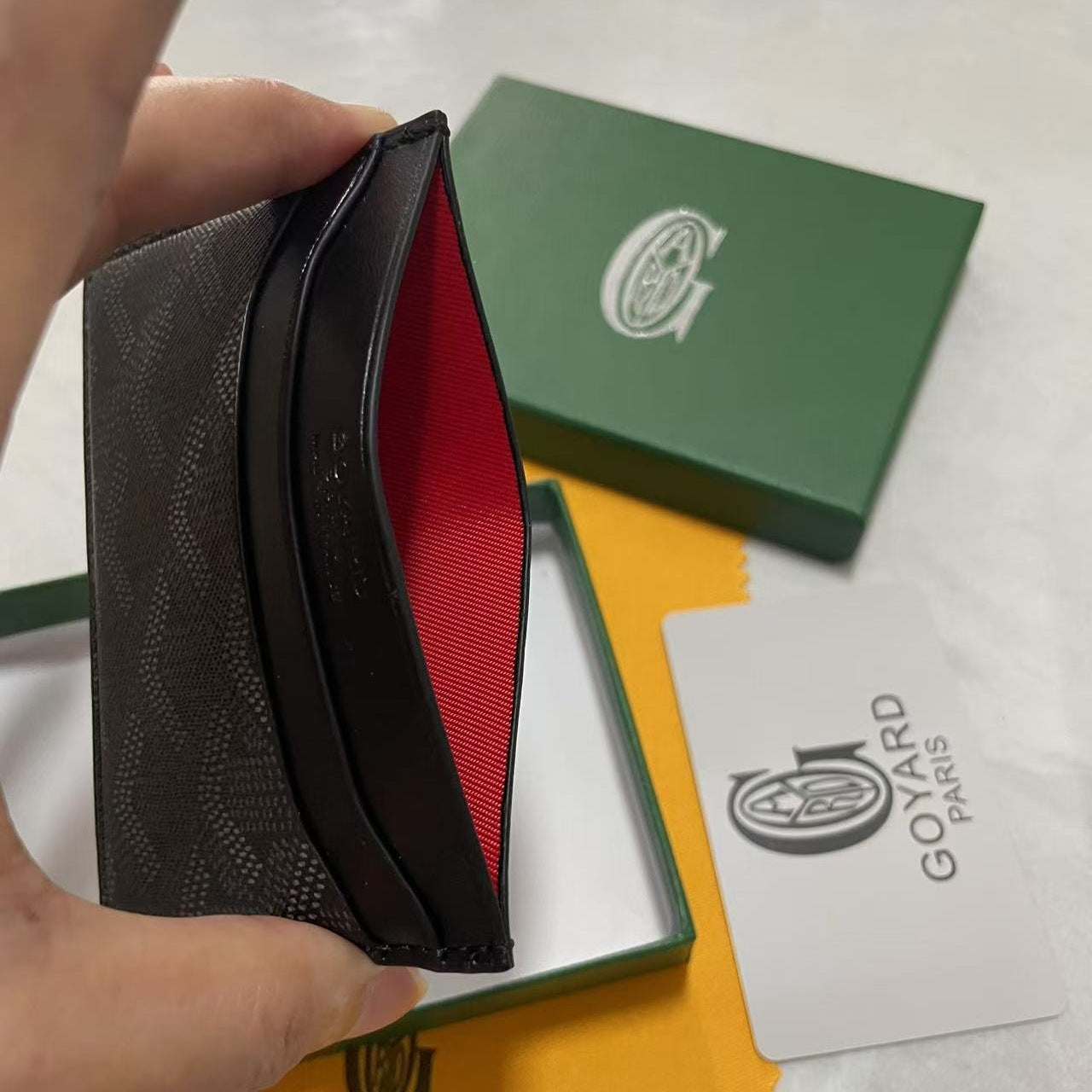 Goyard Fashion Card Holder for Men and Women, Multi-functional Wallet with Card and ID Slots, Casual Everyday Compact Card Case