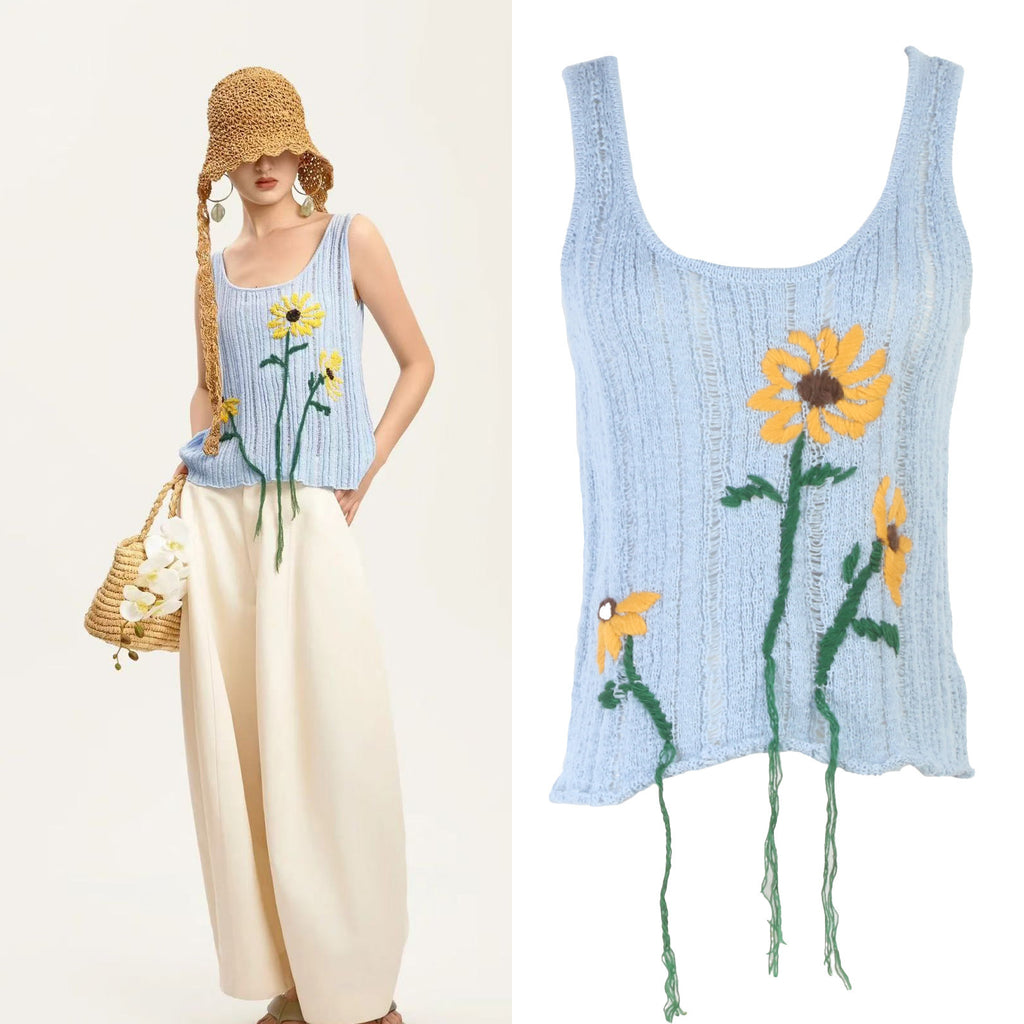 Sleeveless round neck top