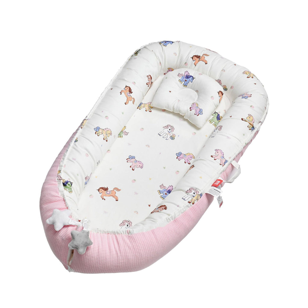 Removable and washable portable baby crib baby pillow travel crib